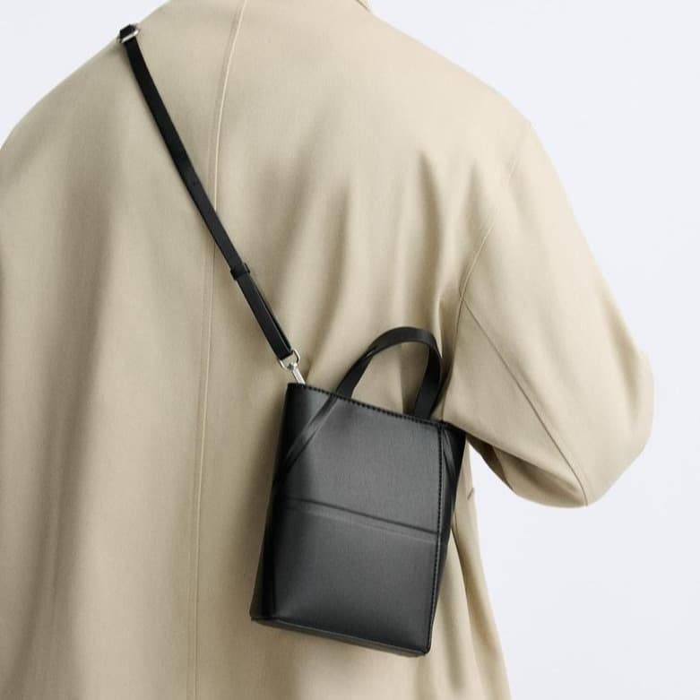 トートバックメンズ シンプル本革コンパクトトート